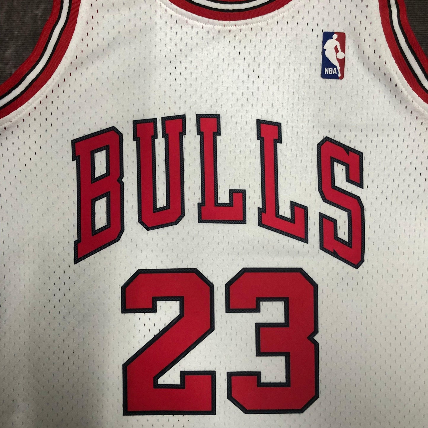 Swingman Chicago Bulls Mitchell & Ness Hardwood Classics 1997/98 White Jersey