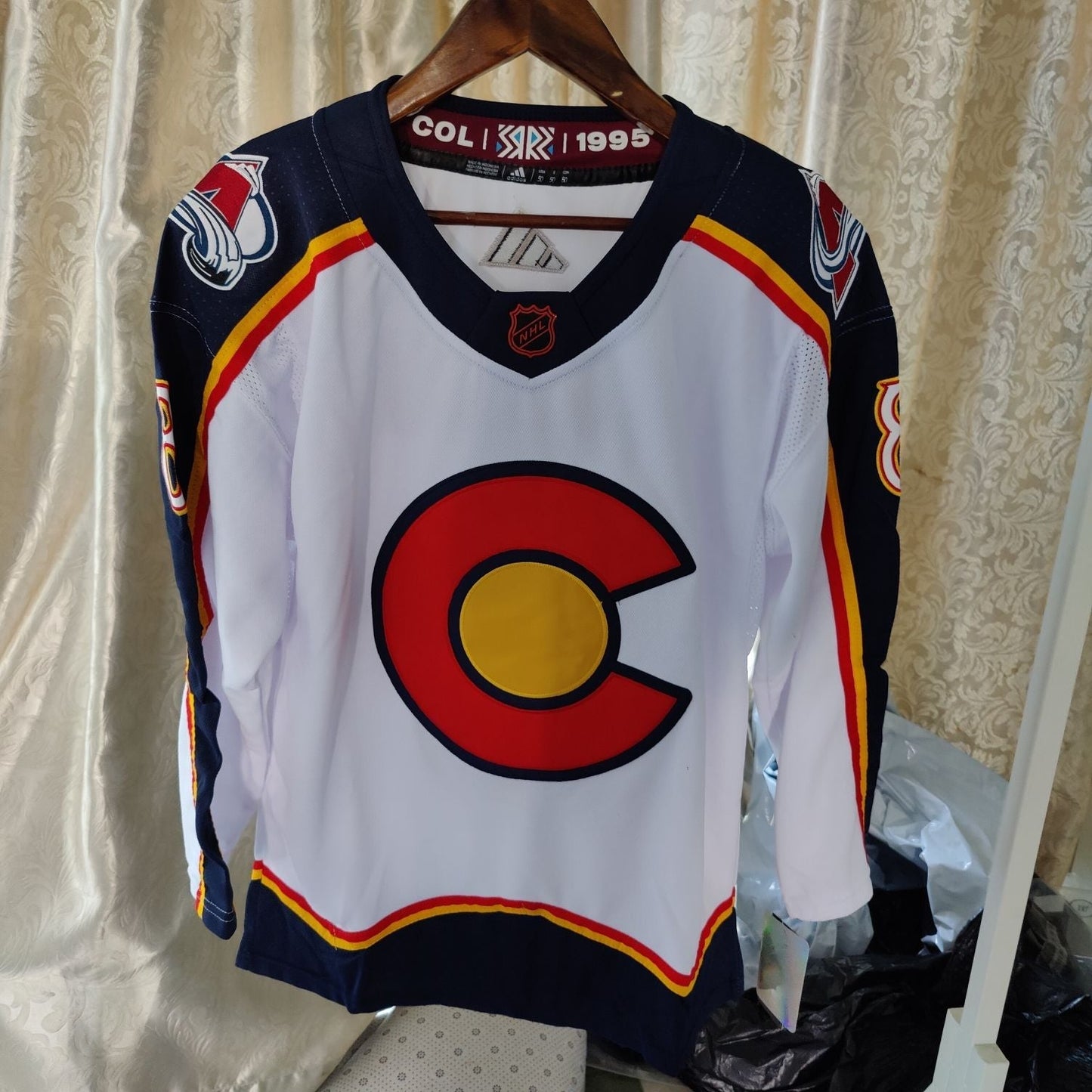 Colorado Avalanche Reverse Retro 2.0 White Jersey