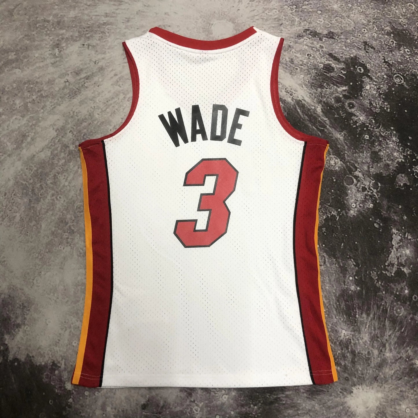 Swingman Miami Heat Alternate Mitchell & Ness Hardwood Classics 2005/06 Jersey