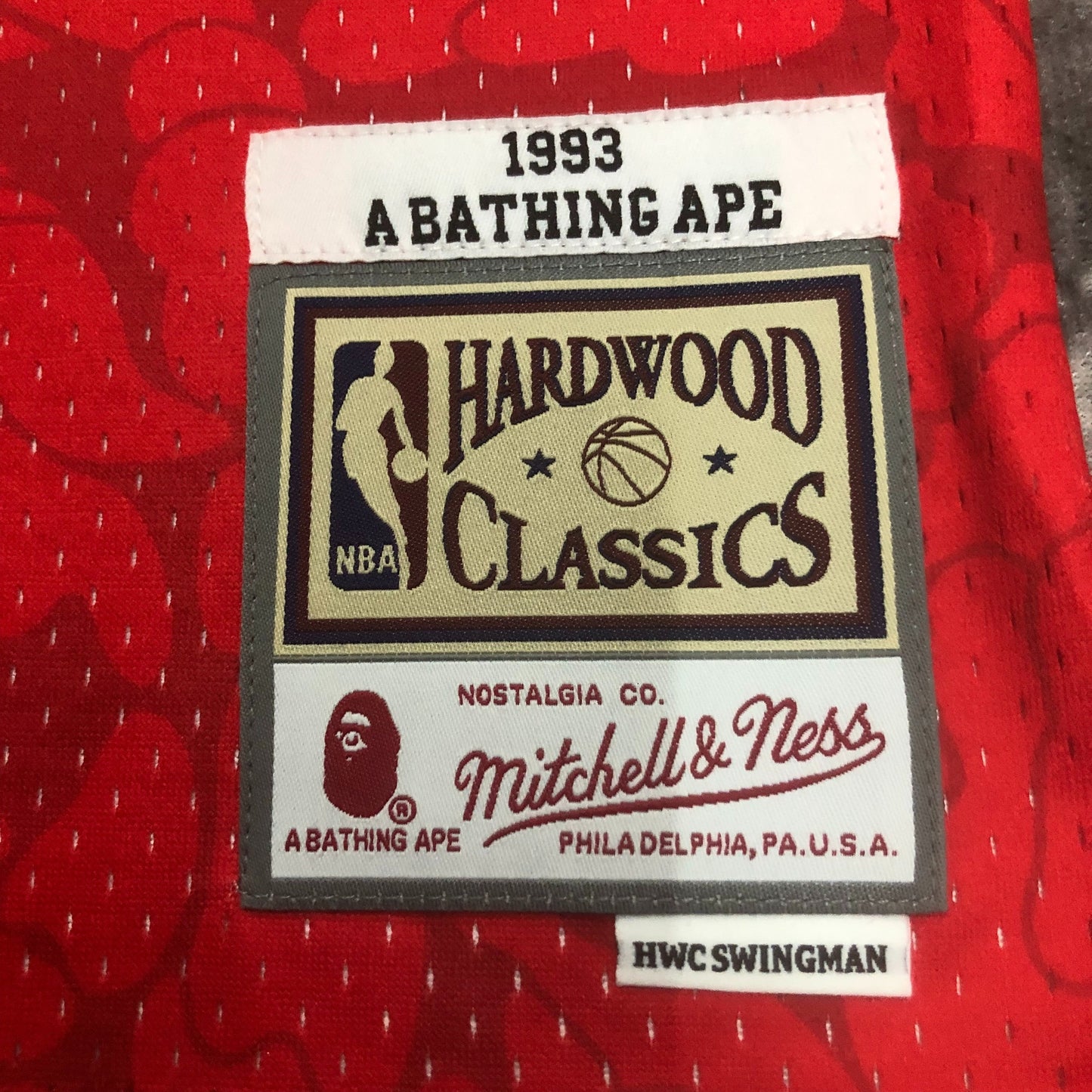 Swingman BAPE x Miami Heat Mitchell & Ness Hardwood Classics 1993 Jersey