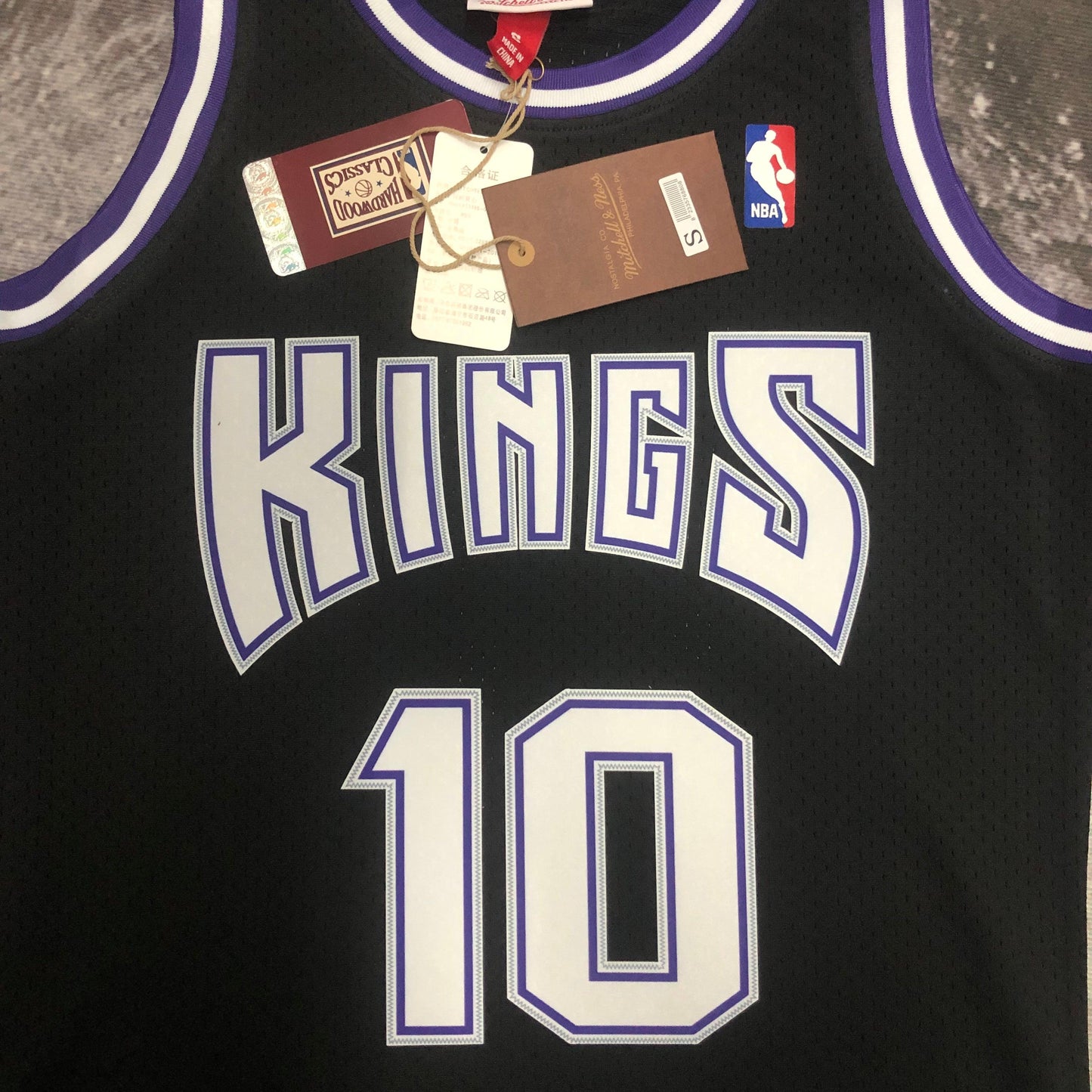 Swingman Sacramento Kings Mitchell & Ness Hardwood Classics 2001/02 Black Jersey