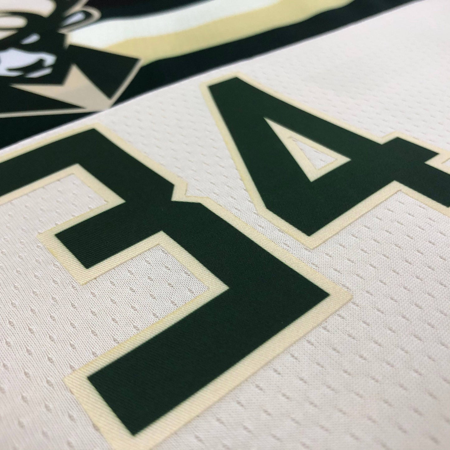 Milwaukee Bucks City Edition 17/18 Jersey