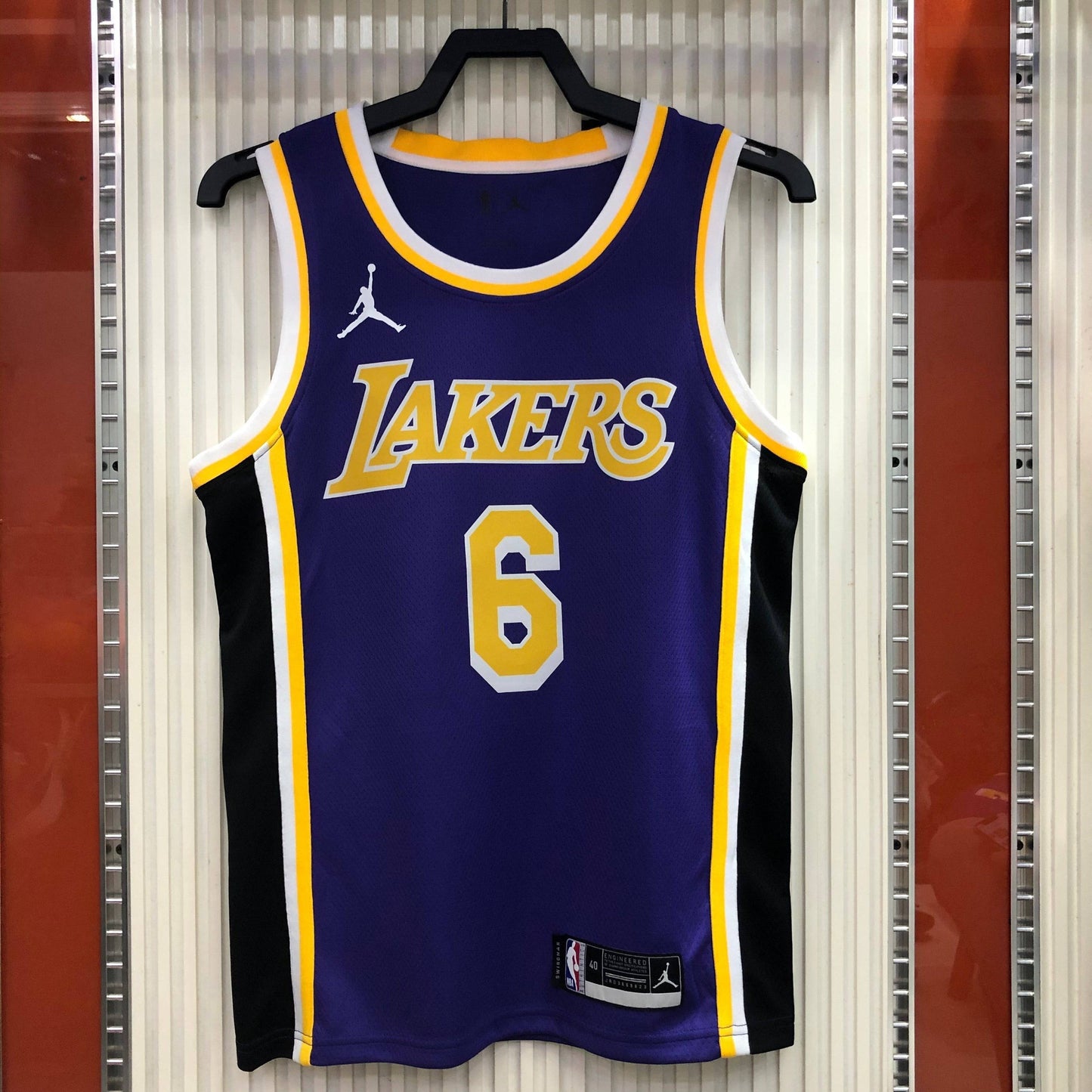 Los Angeles Lakers Statement Edition Jersey