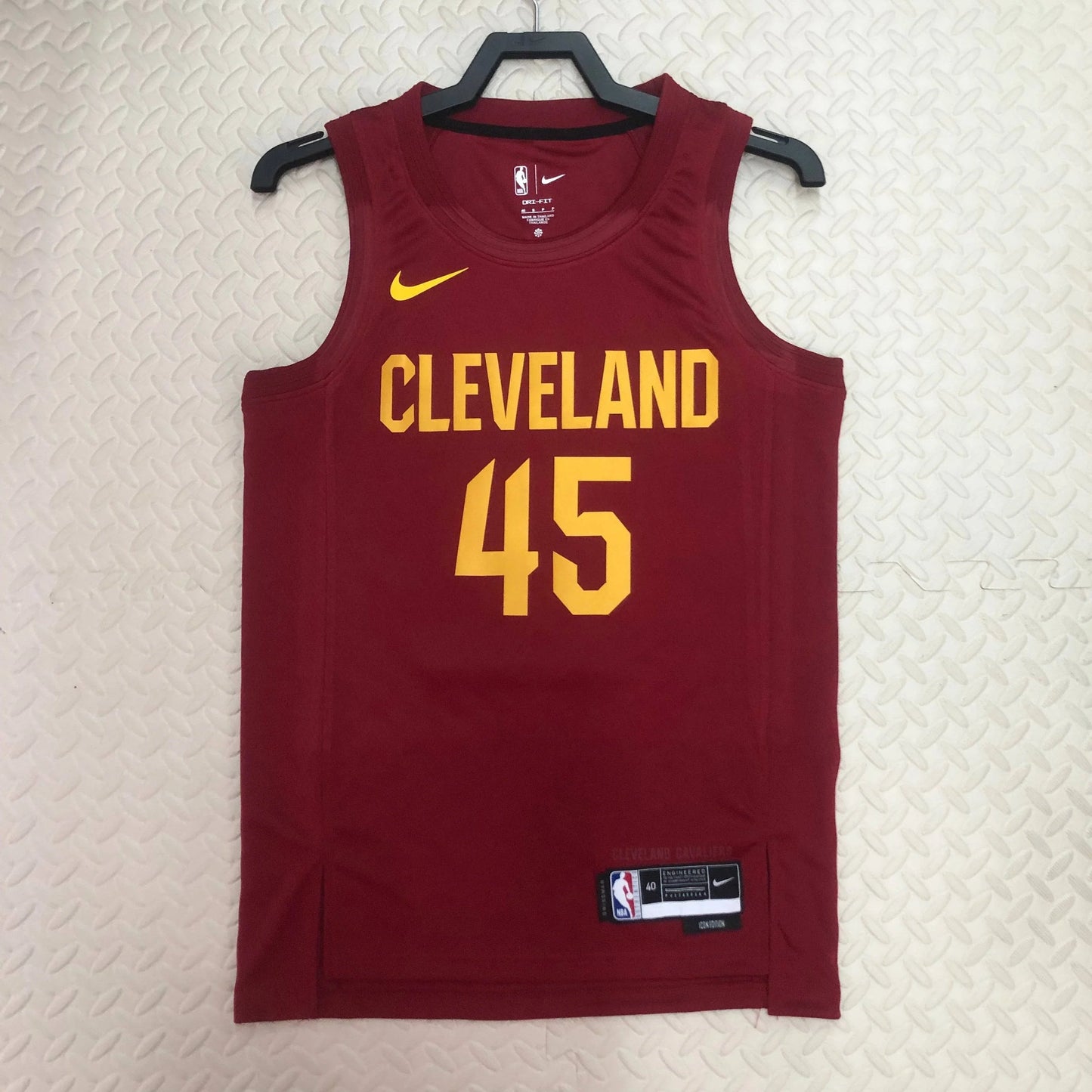 Cleveland Cavaliers Icon Edition 22/23 Jersey