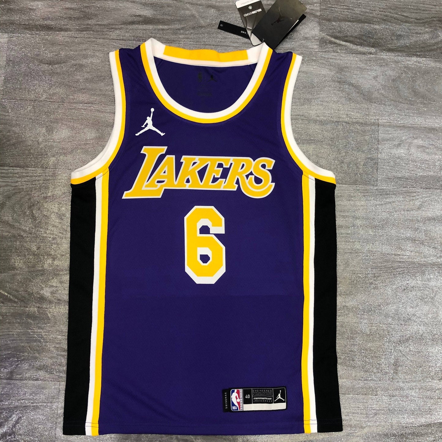 Los Angeles Lakers Statement Edition Jersey