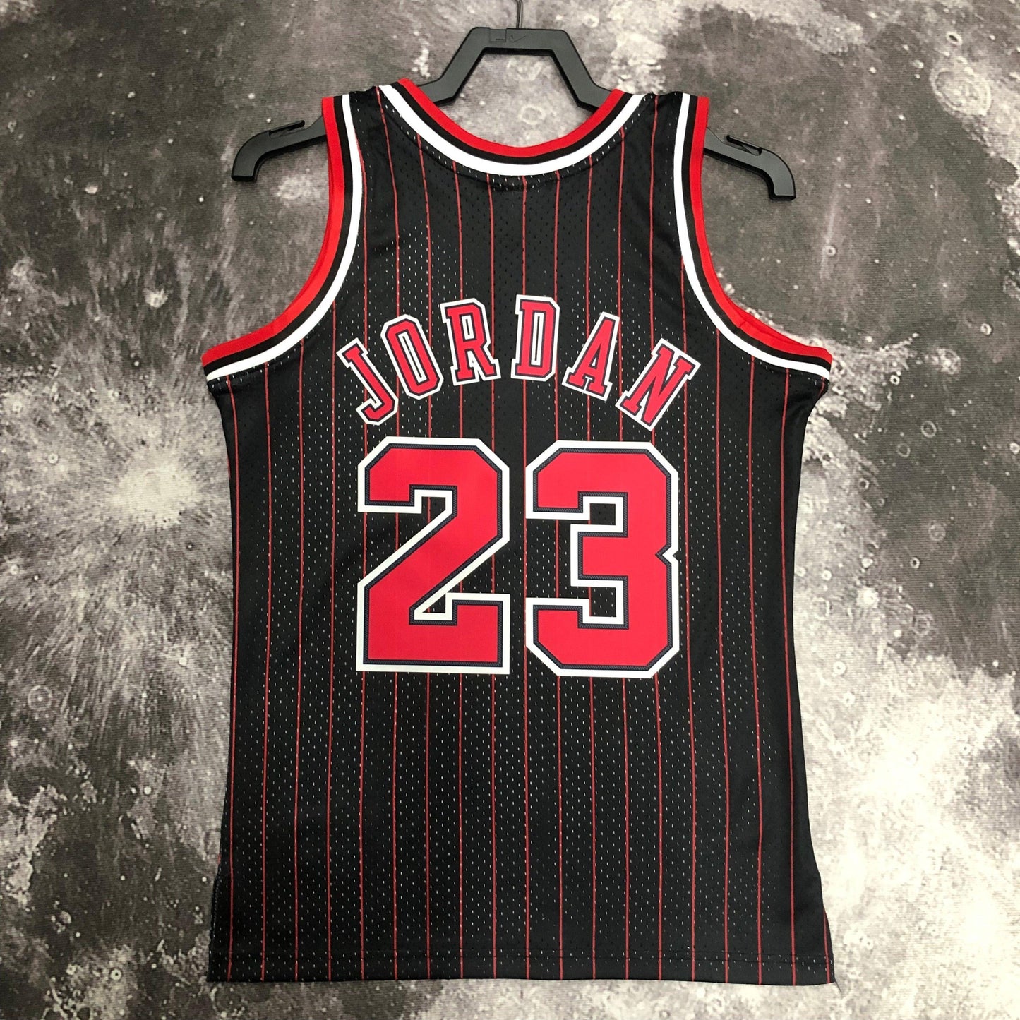 Swingman Chicago Bulls Mitchell & Ness Hardwood Classics 1995/96 Red/Black Jersey