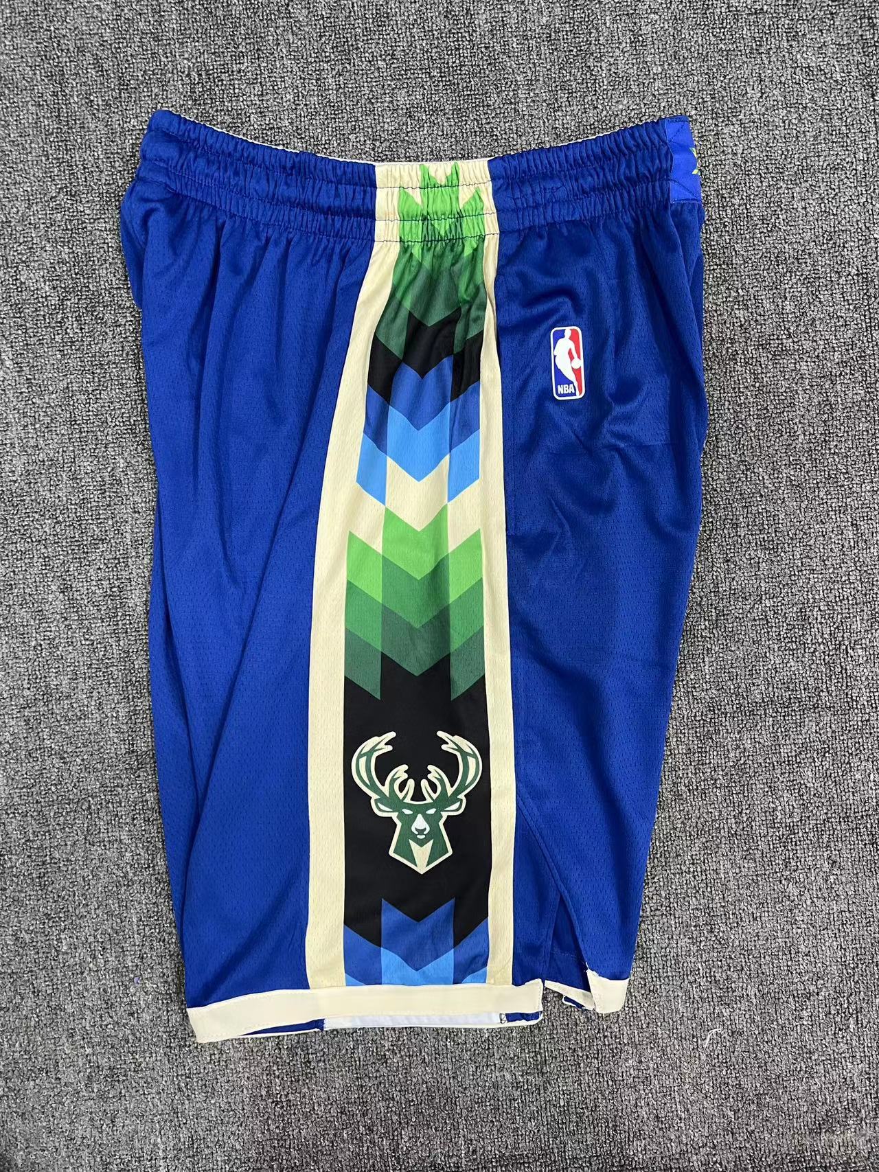 Milwaukee Bucks Nets City Edition Shorts 22/23