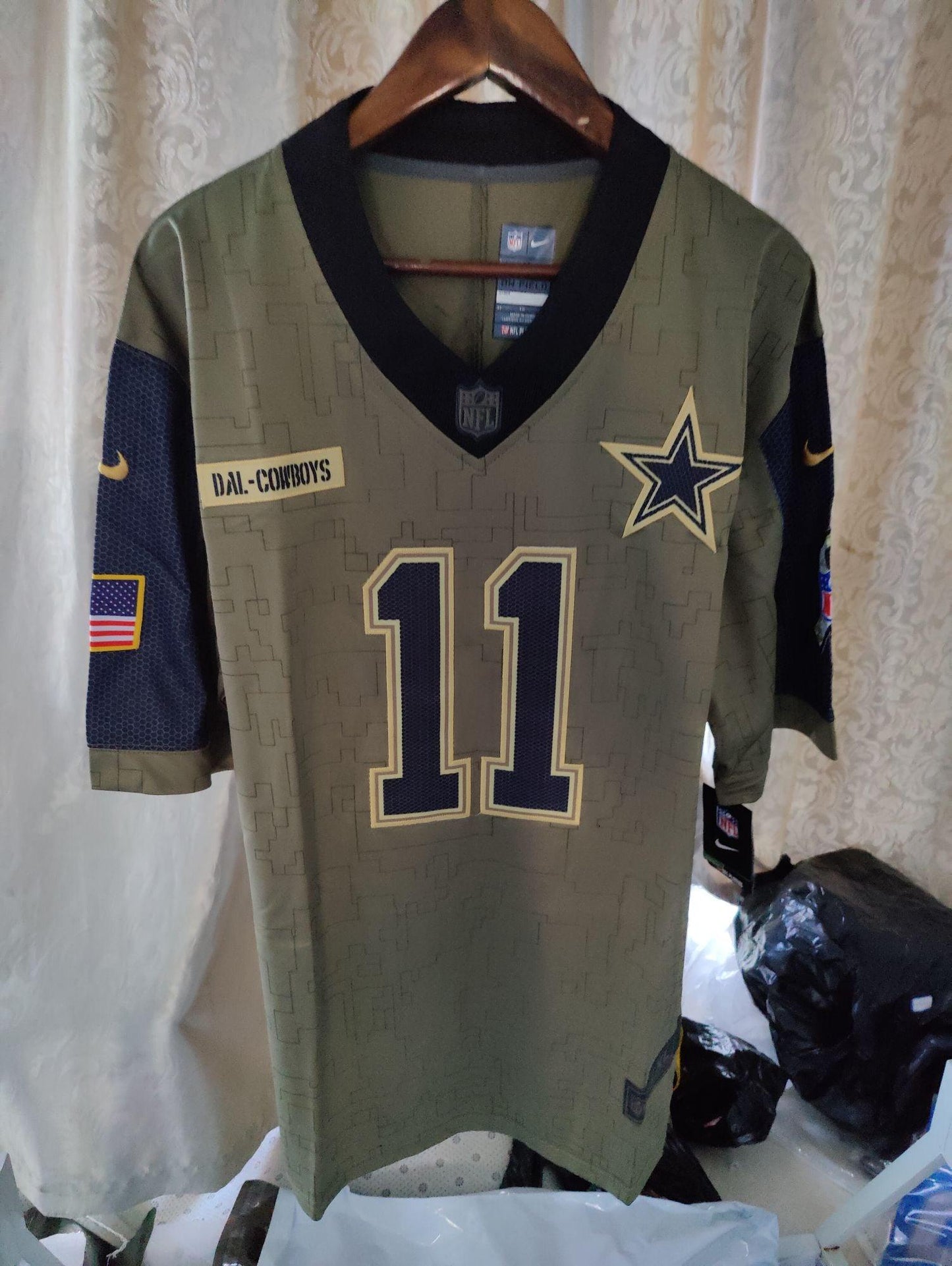Vapor Limited Salute to Service Dallas Cowboys Jersey