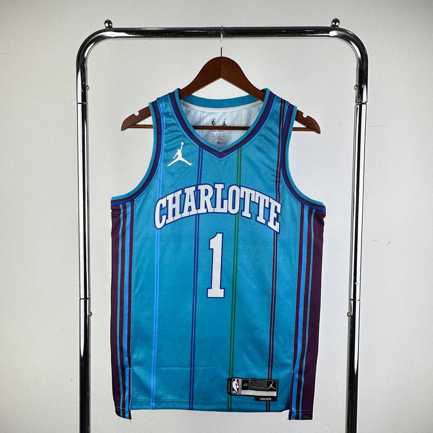 Charlotte Hornets Classic Edition 23/24 Jersey