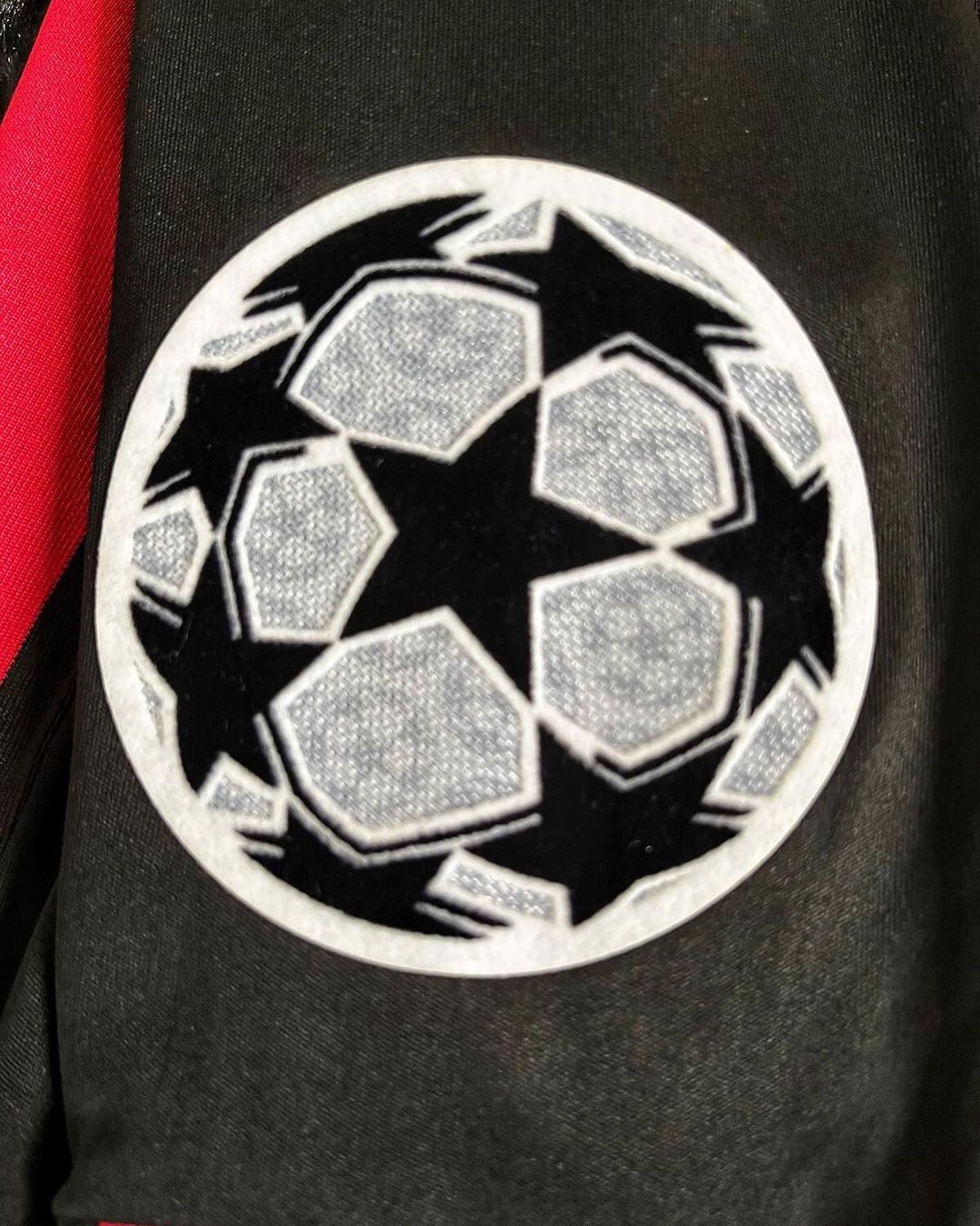 Milan Retro 09/10 Long Sleeve Ronaldinho #80 (Patches) Shirt