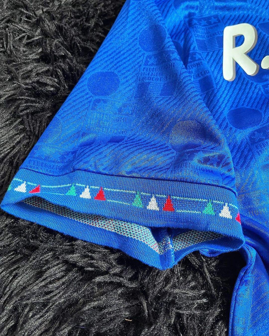 Italy 1994 Home Retro R. Baggio #10 Shirt