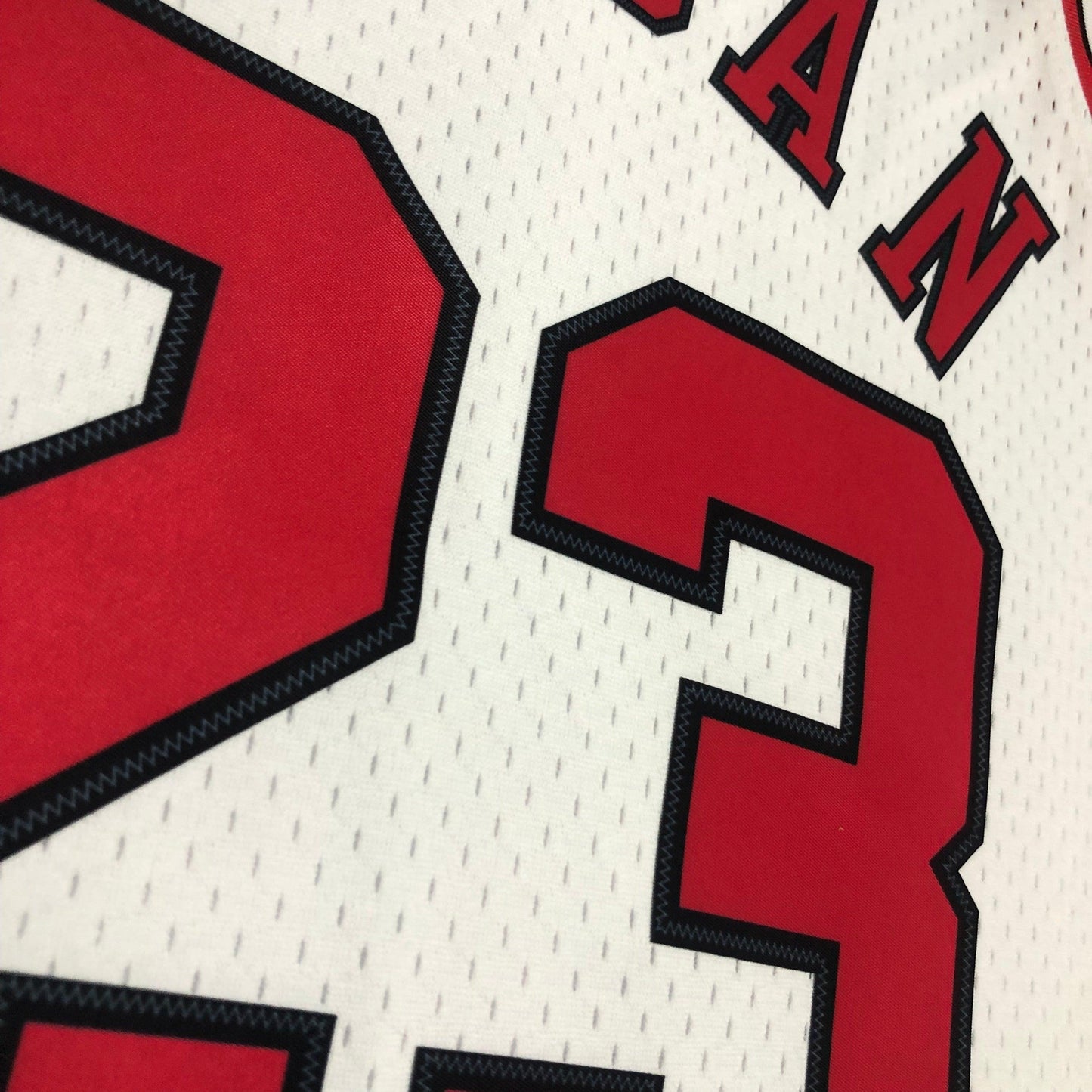 Swingman Chicago Bulls Mitchell & Ness Hardwood Classics 1997/98 White Jersey