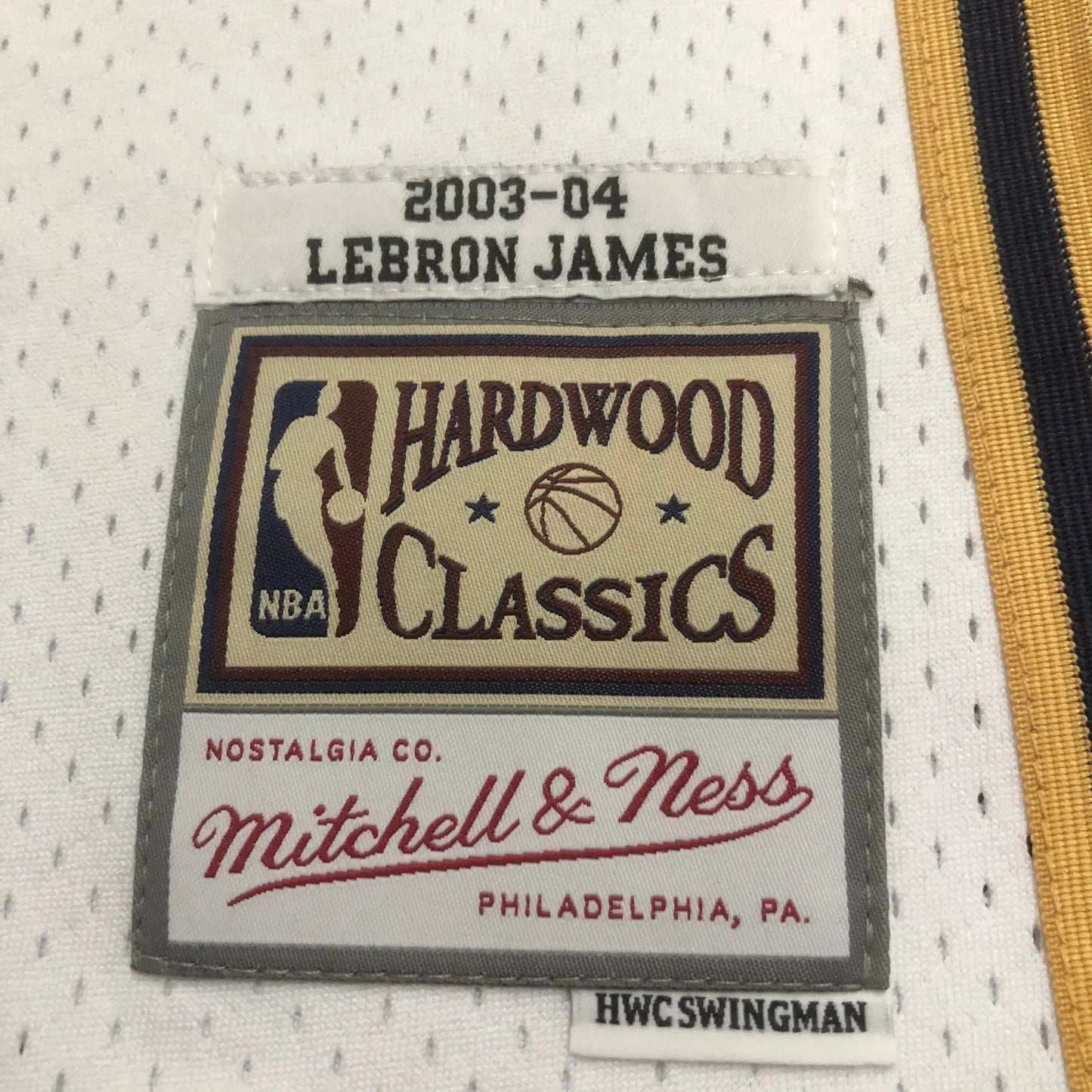 Swingman Cleveland Cavaliers Mitchell & Ness Hardwood Classics 2003/04 White Jersey