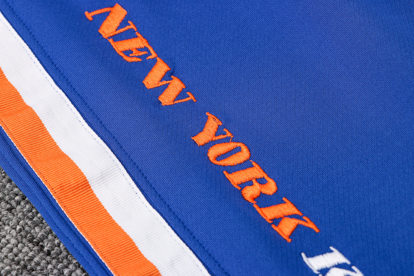 New York Knicks NBA Therma Flex Tracksuit 21/22