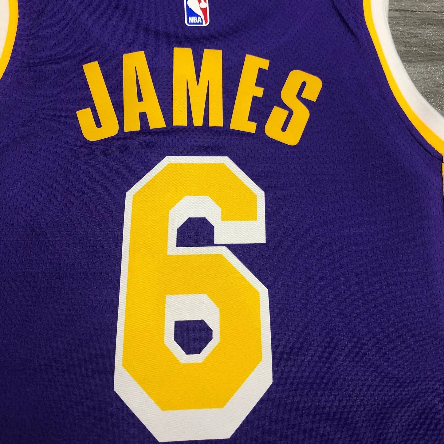 Los Angeles Lakers Statement Edition Jersey