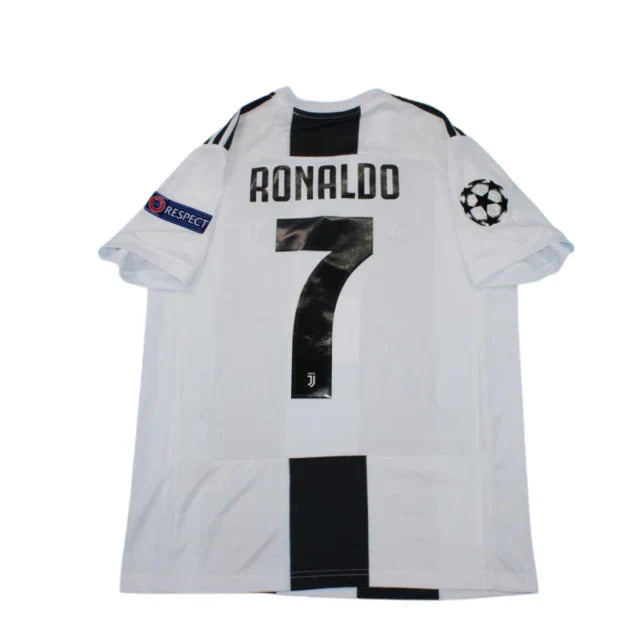 Juventus 2018/19 Retro Ronaldo #7 (Patches) Shirt