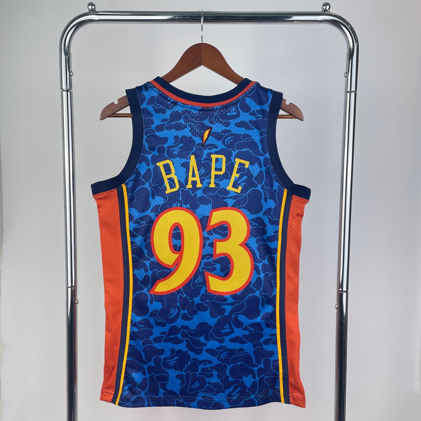 Swingman BAPE x Golden State Warriors Mitchell & Ness Hardwood Classics 2009/10 Jersey