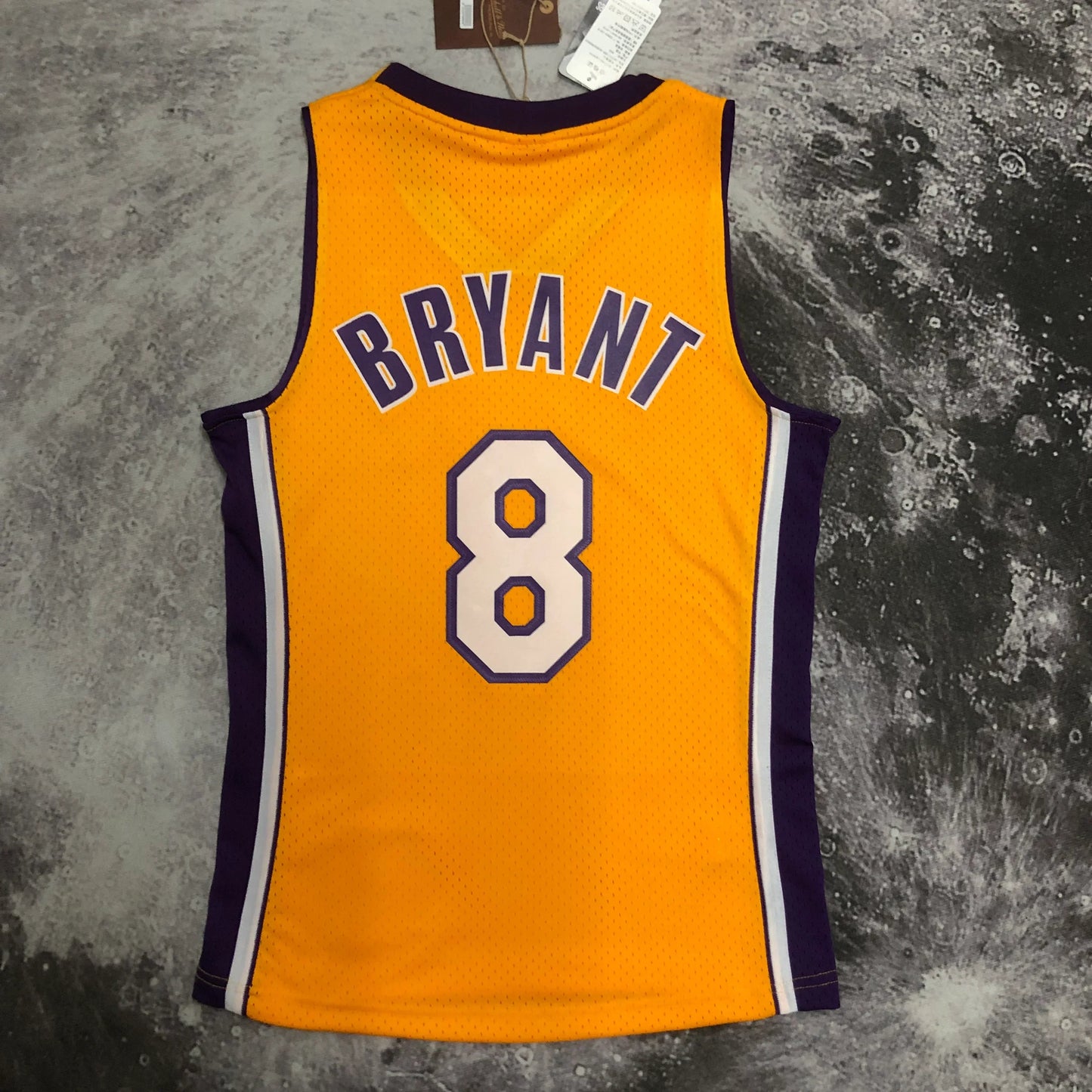 Swingman Los Angeles Lakers Mitchell & Ness Hardwood Classics 1999/00 Yellow Jersey