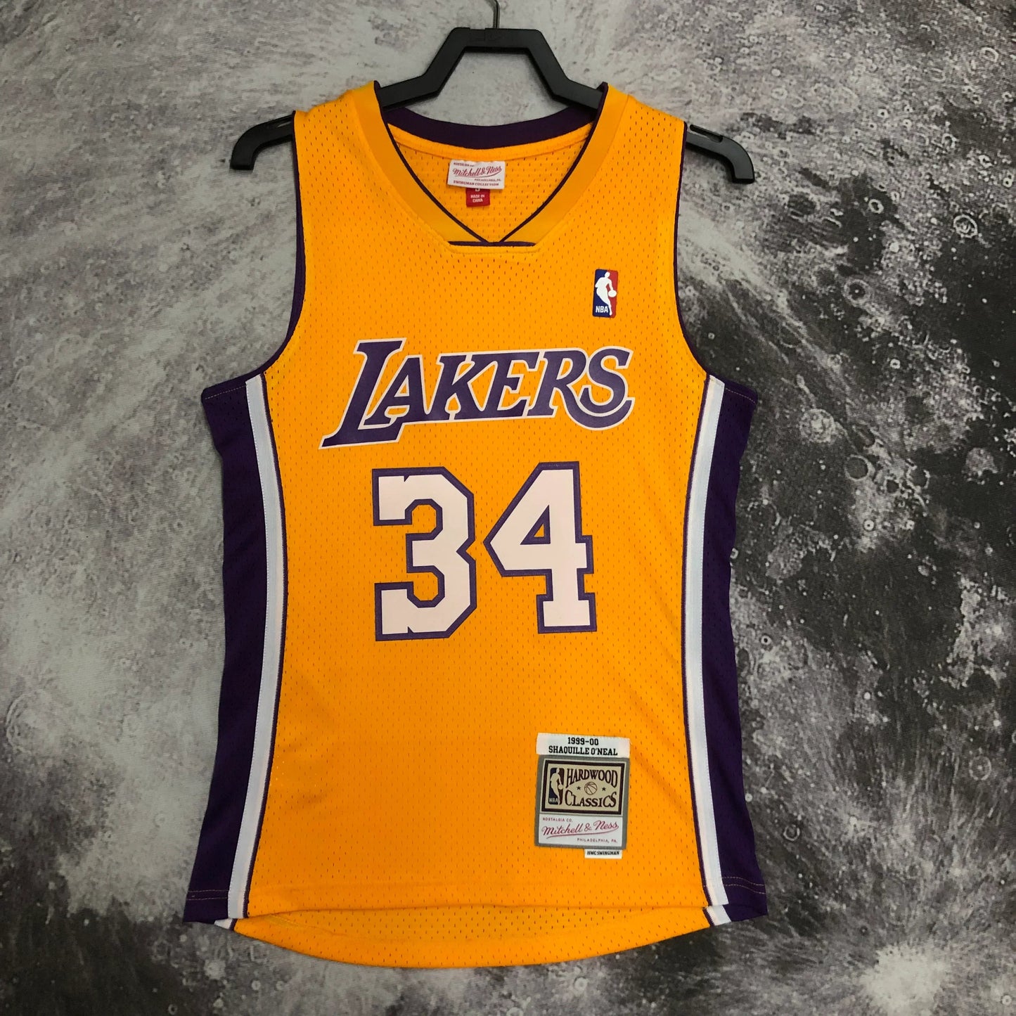 Swingman Los Angeles Lakers Mitchell & Ness Hardwood Classics 1999/00 Yellow Jersey