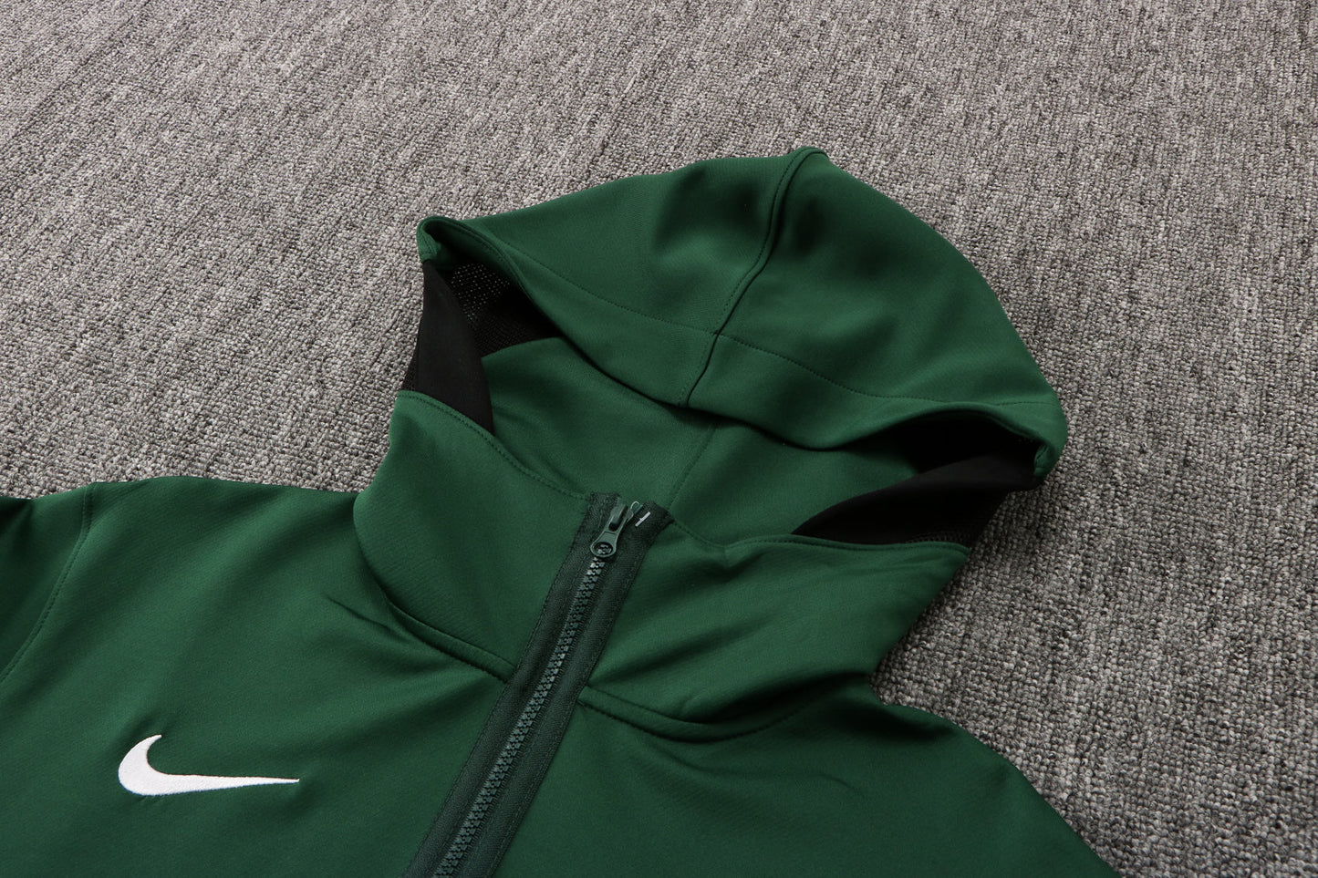 Milwaukee Bucks NBA Therma Flex Tracksuit 21/22