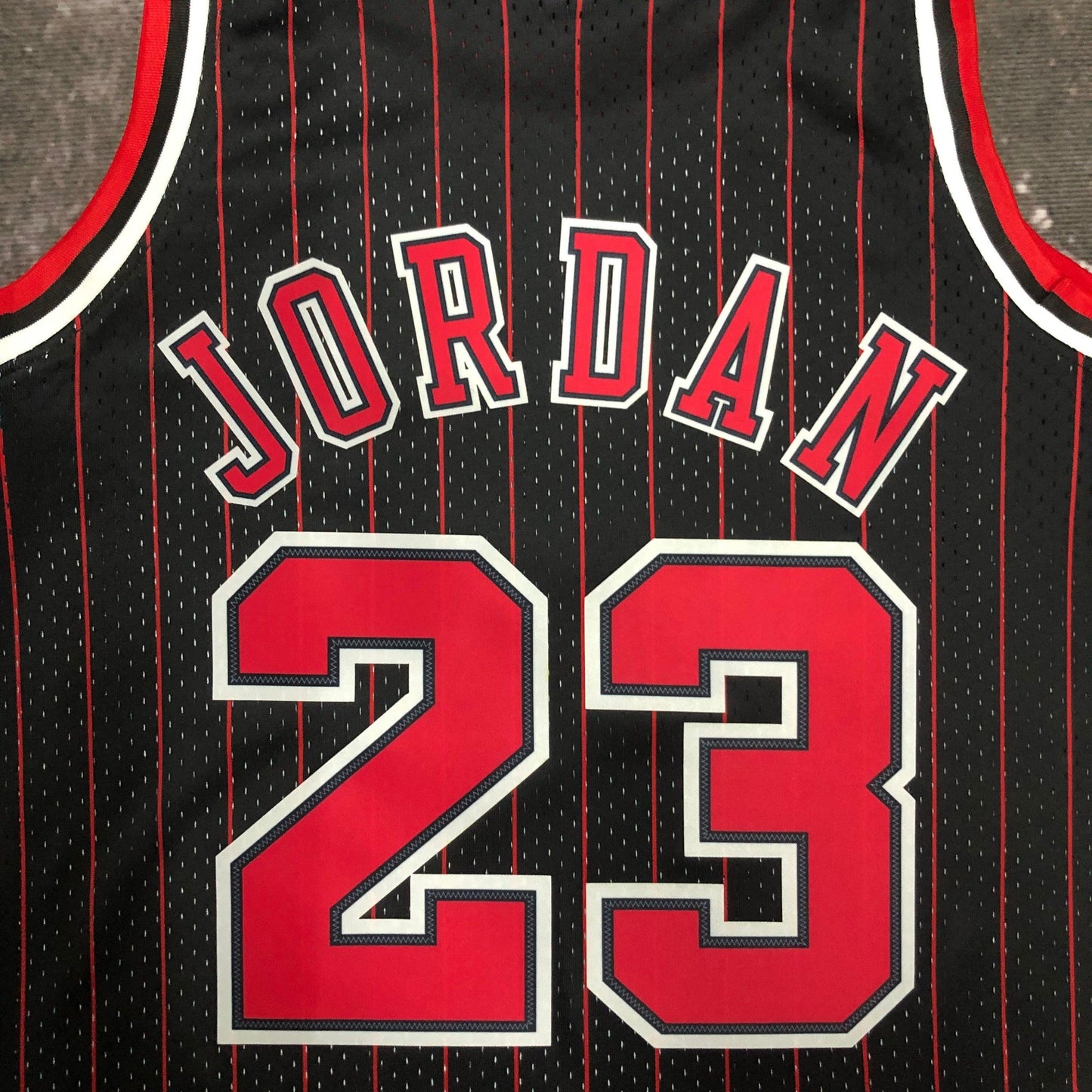 Swingman Chicago Bulls Mitchell & Ness Hardwood Classics 1995/96 Red/Black Jersey