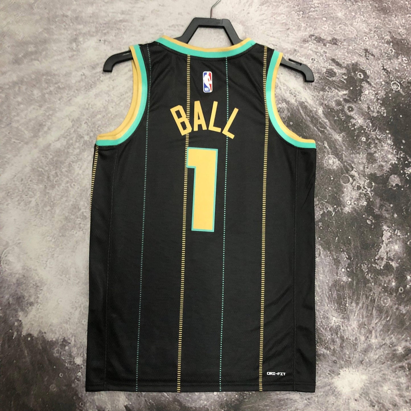 Charlotte Hornets City Edition 22/23 Jersey