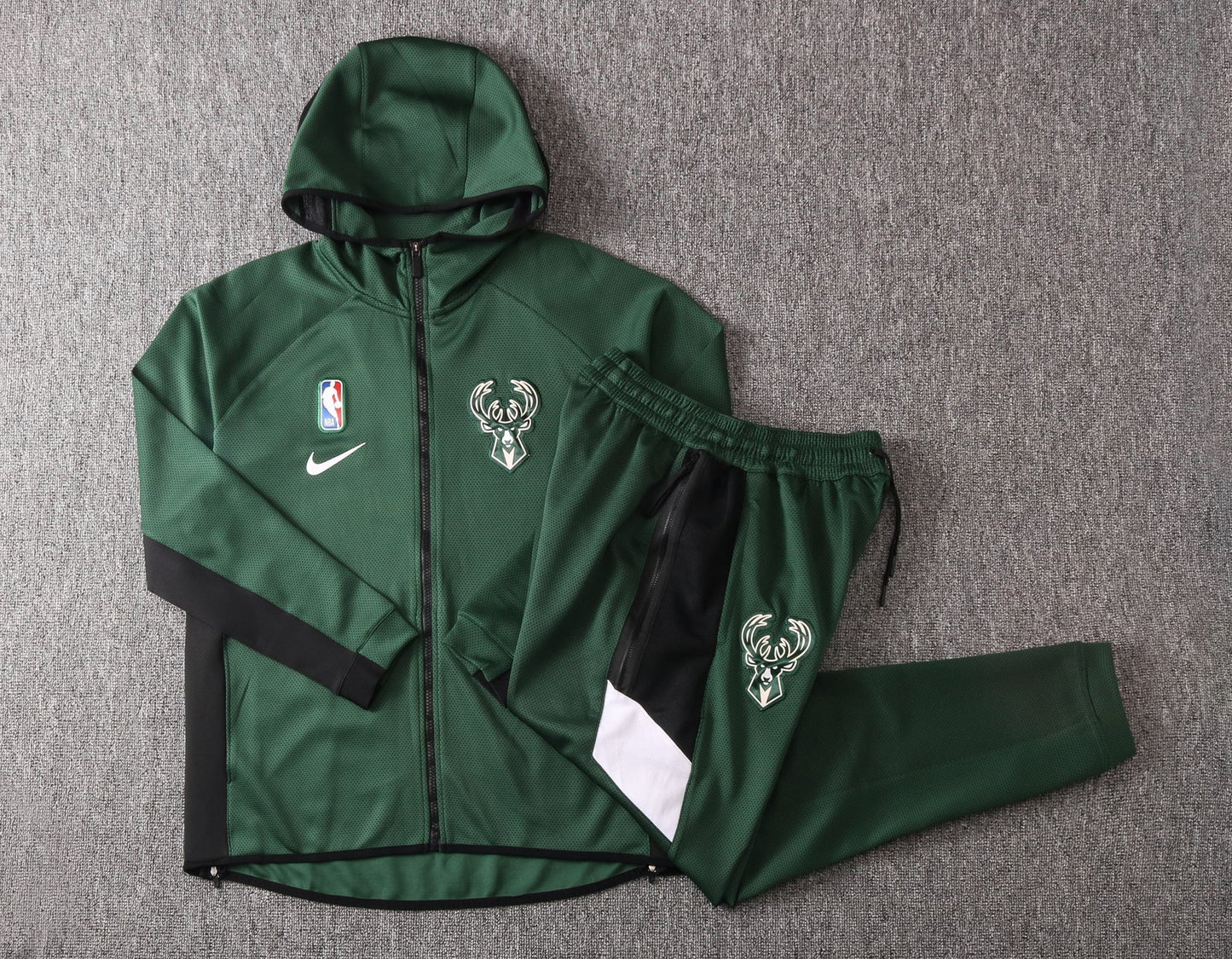 Milwaukee Bucks NBA Therma Flex Training Tracksuit