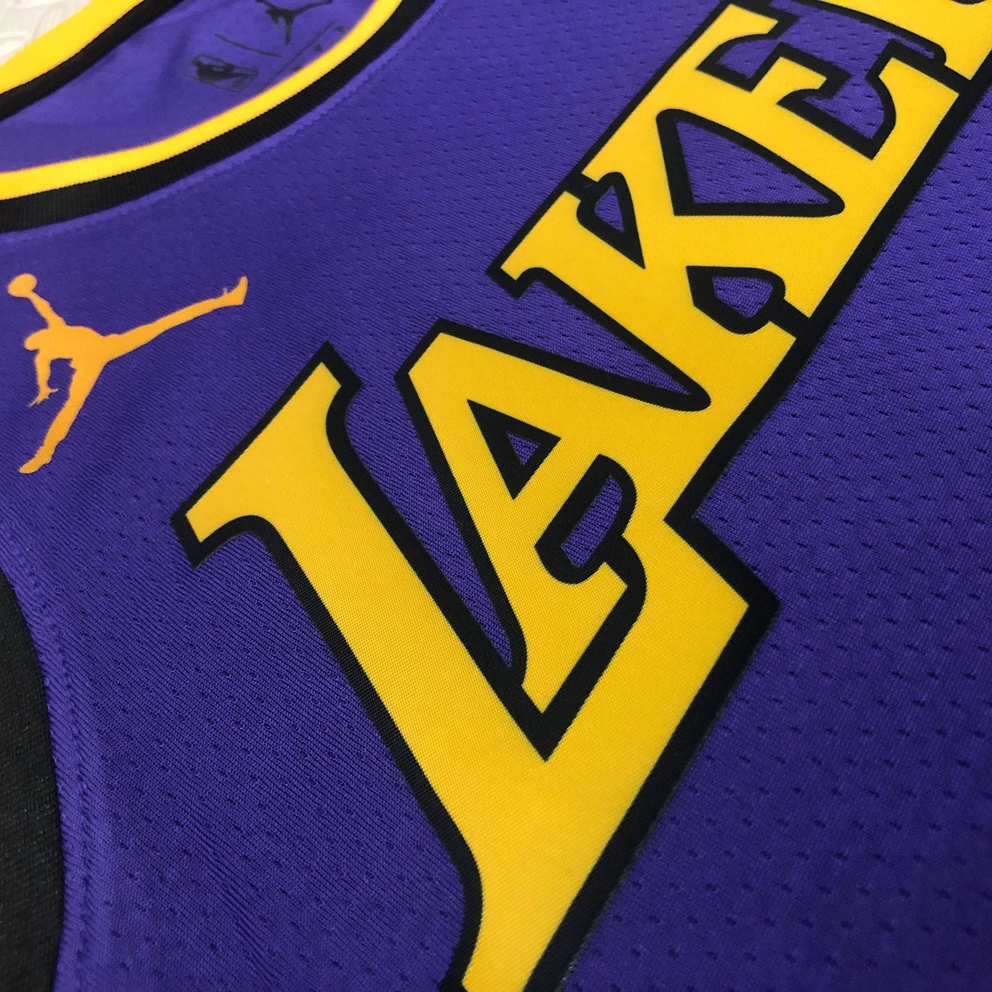 Los Angeles Lakers Statement Edition 22/23 Jersey
