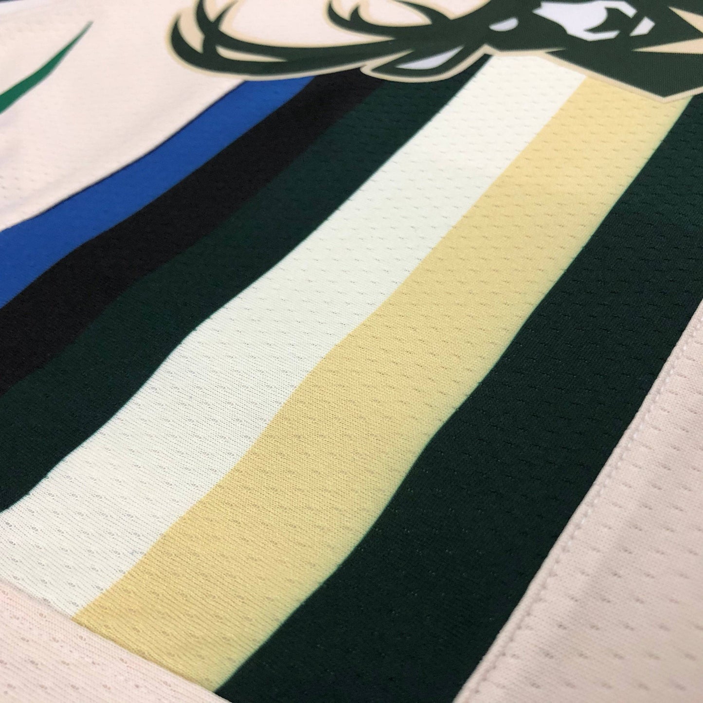 Milwaukee Bucks City Edition 17/18 Jersey
