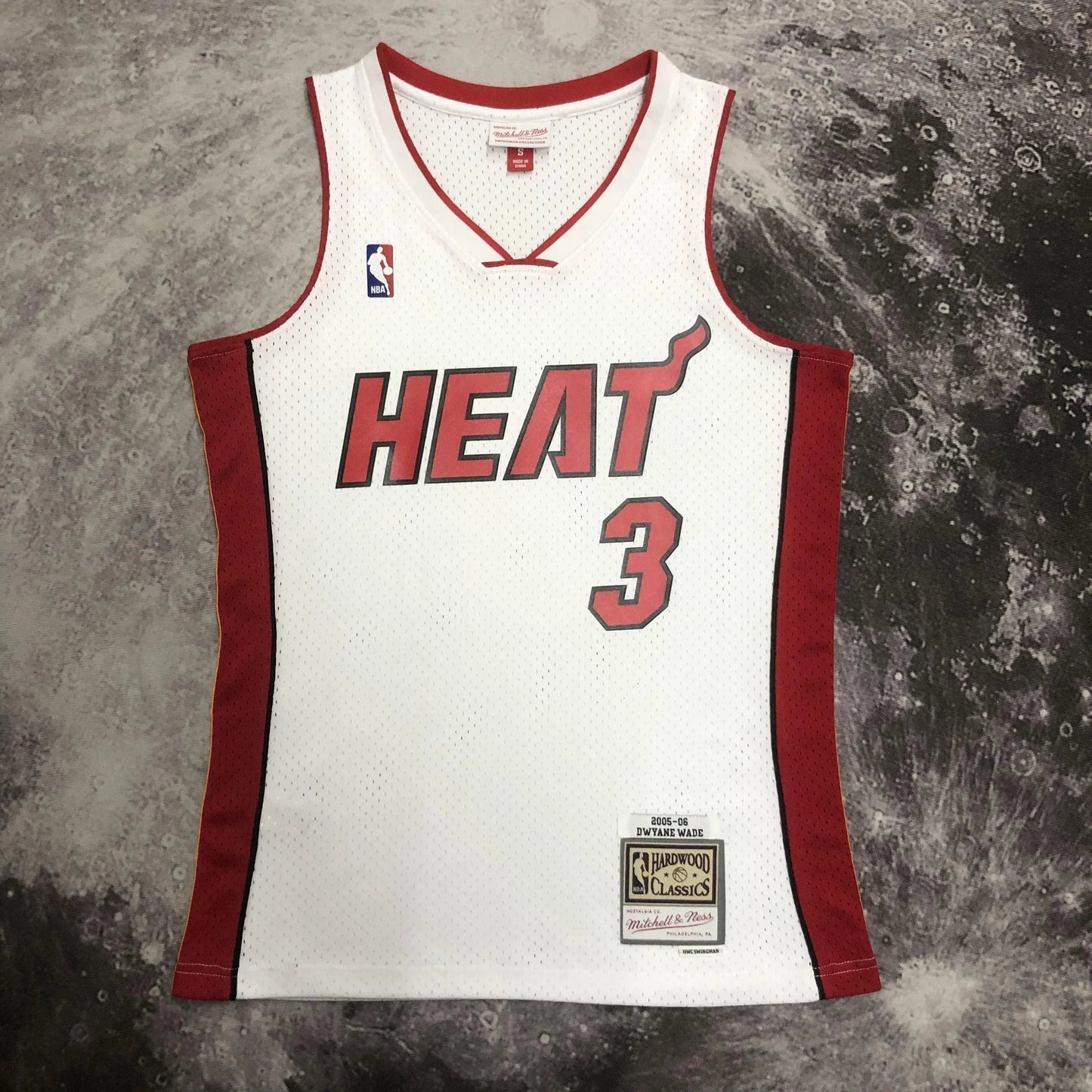 Swingman Miami Heat Alternate Mitchell & Ness Hardwood Classics 2005/06 Jersey