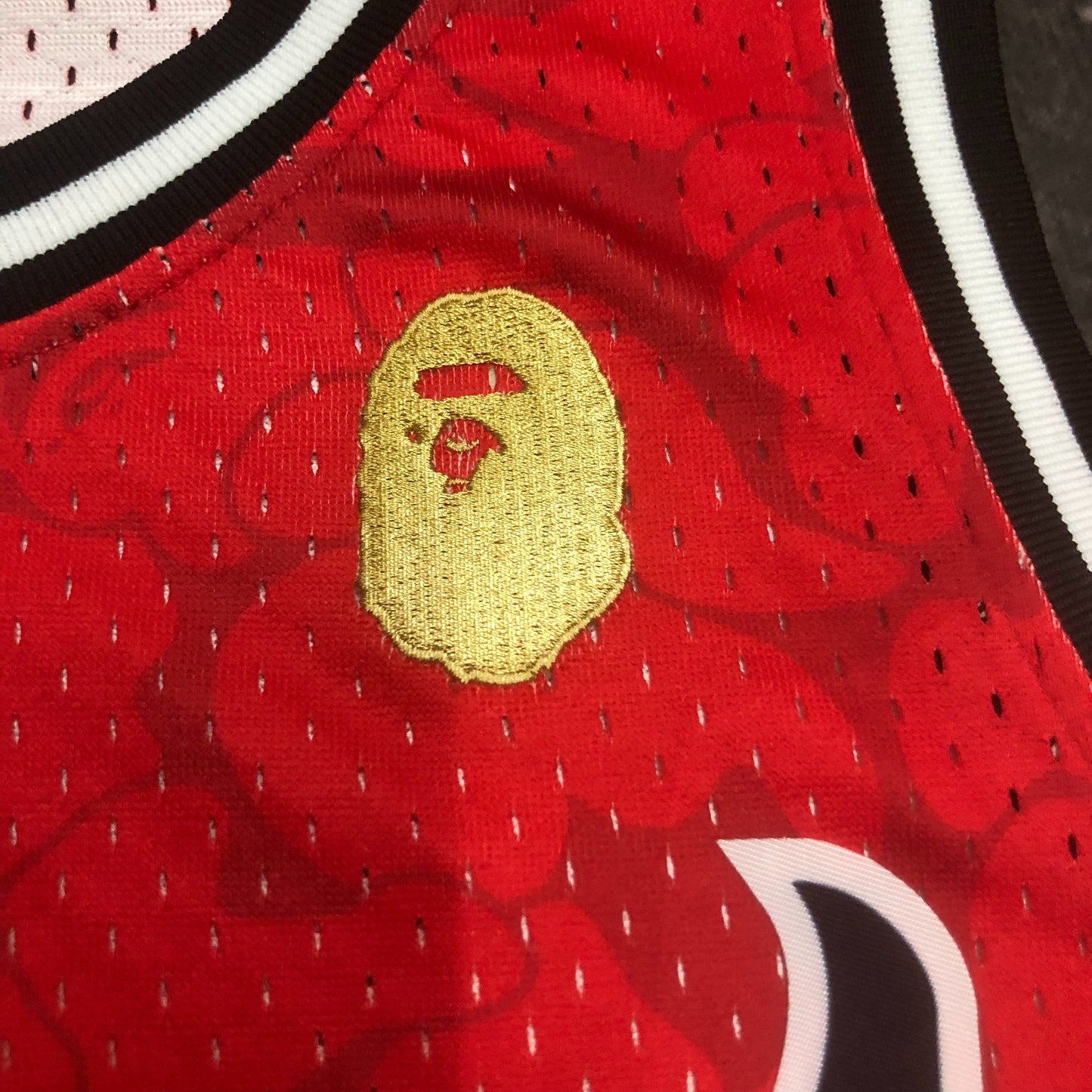 Swingman BAPE x Miami Heat Mitchell & Ness Hardwood Classics 1993 Jersey