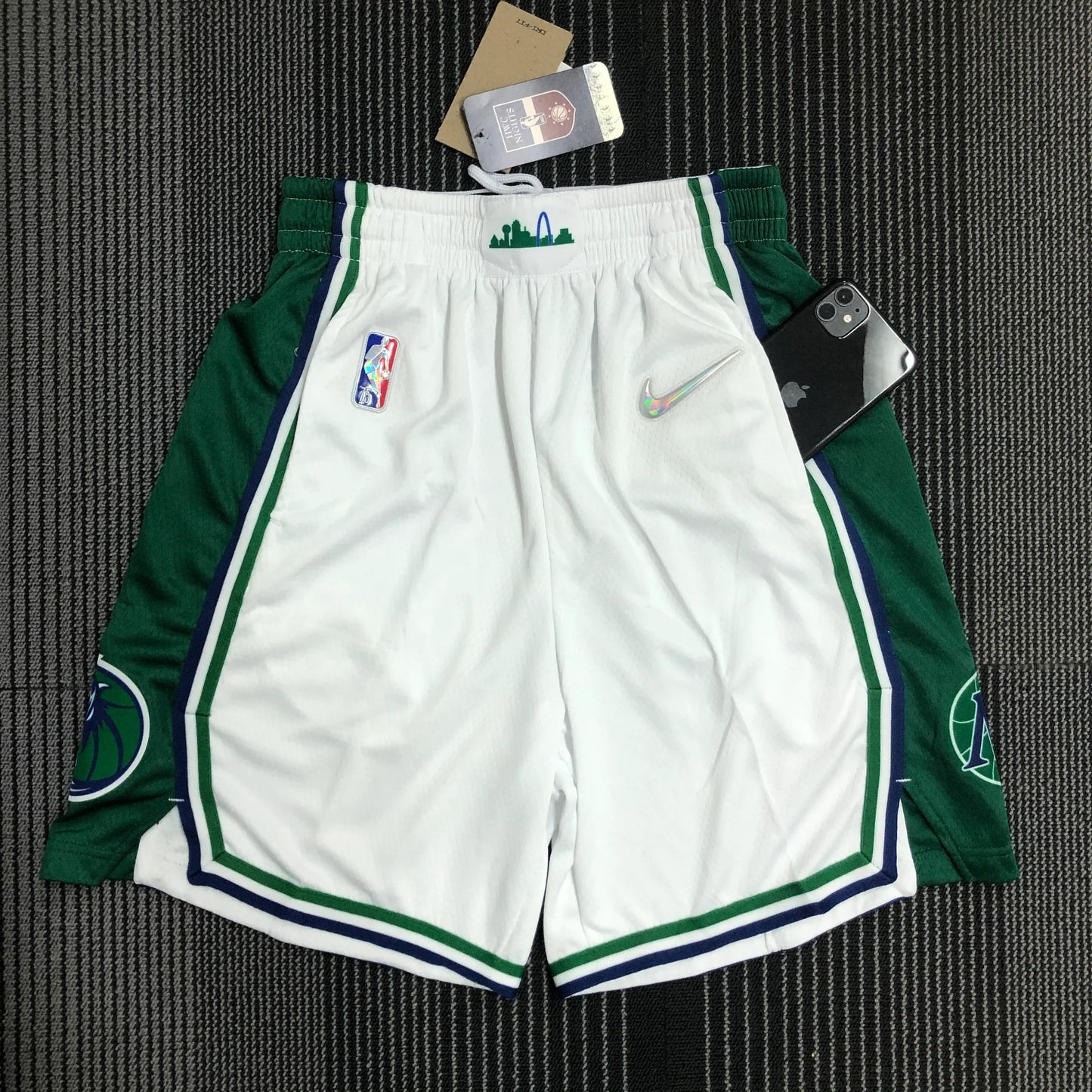 Dallas Mavericks City Edition Diamond 75th Shorts