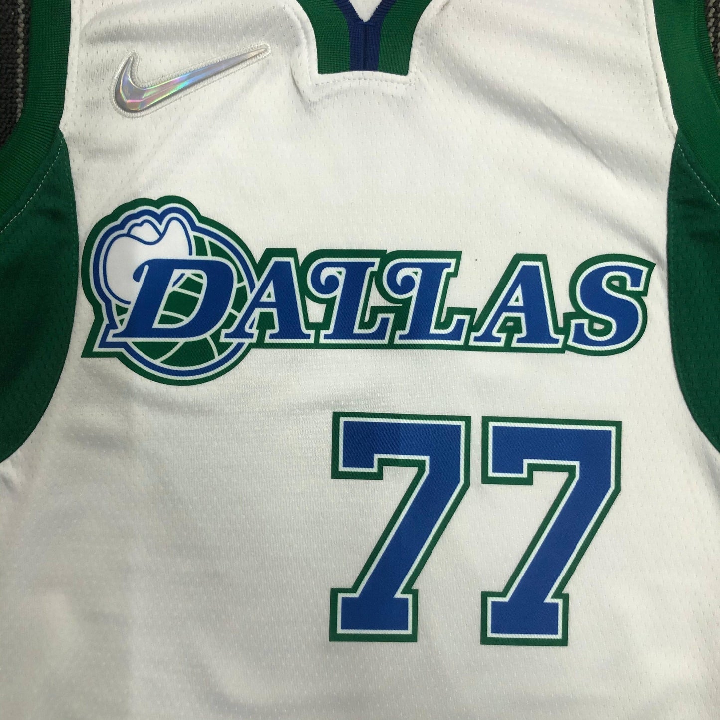 Dallas Mavericks City Edition Diamante 75th Jersey