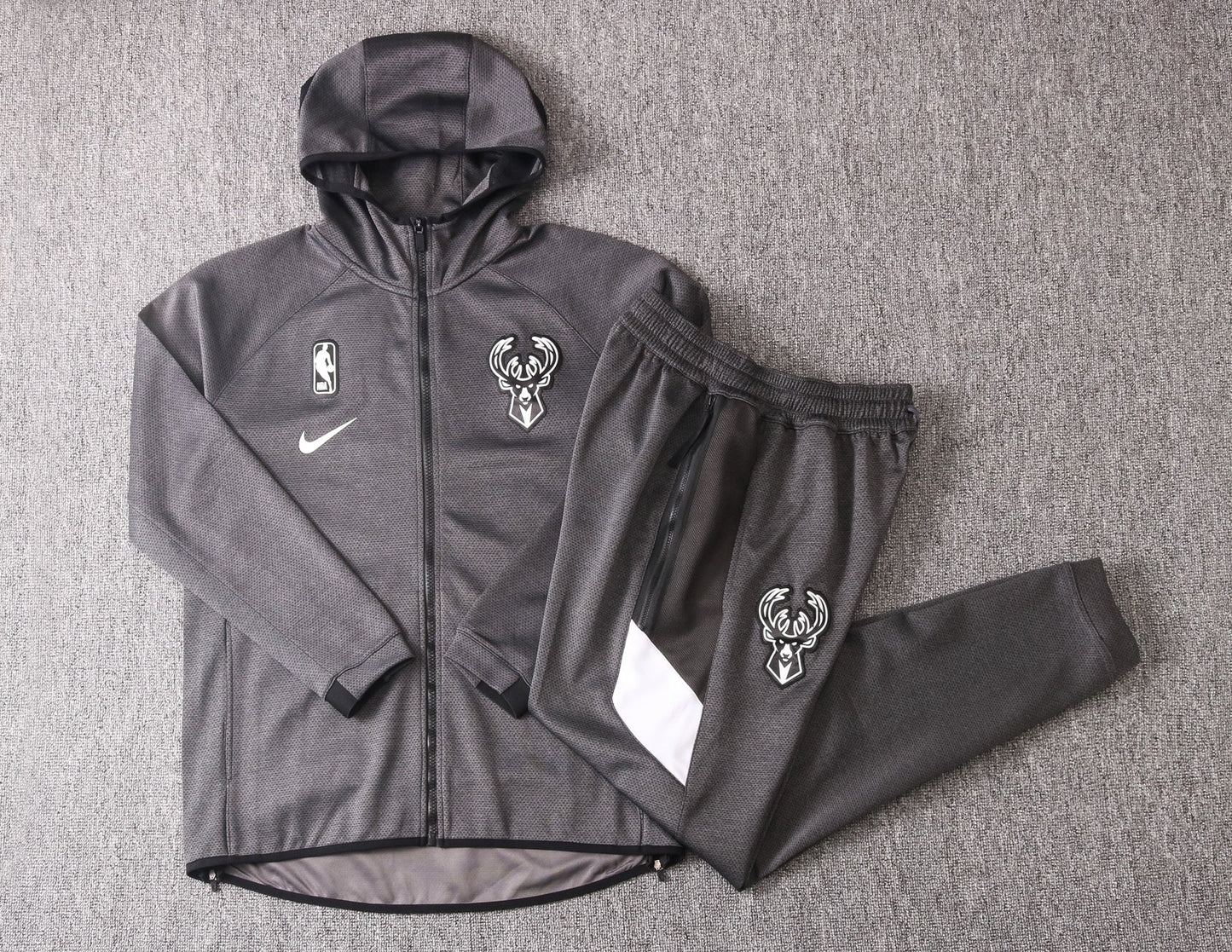 Milwaukee Bucks NBA Therma Flex Black Training Tracksuit