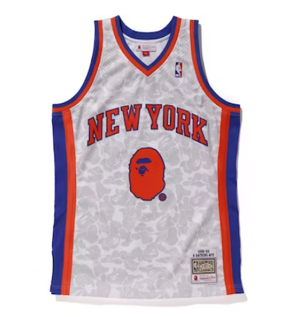 Swingman BAPE x New York Knicks Mitchell & Ness Hardwood Classics 1998/99 Jersey