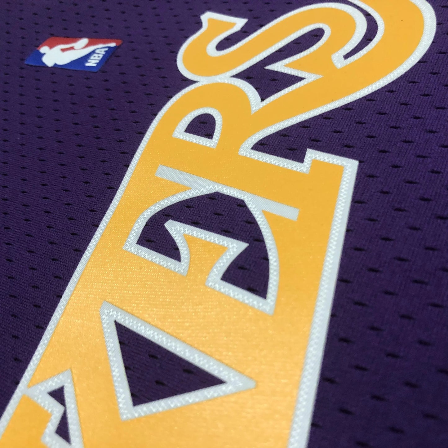 Swingman Los Angeles Lakers Mitchell & Ness Hardwood Classics 1984/85 Purple Jersey