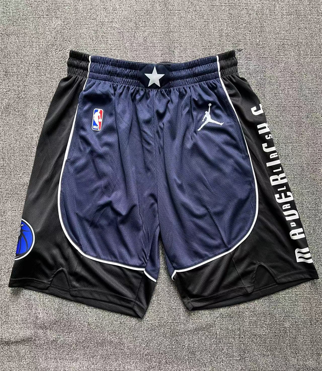Dallas Mavericks Statement Edition Shorts 22/23