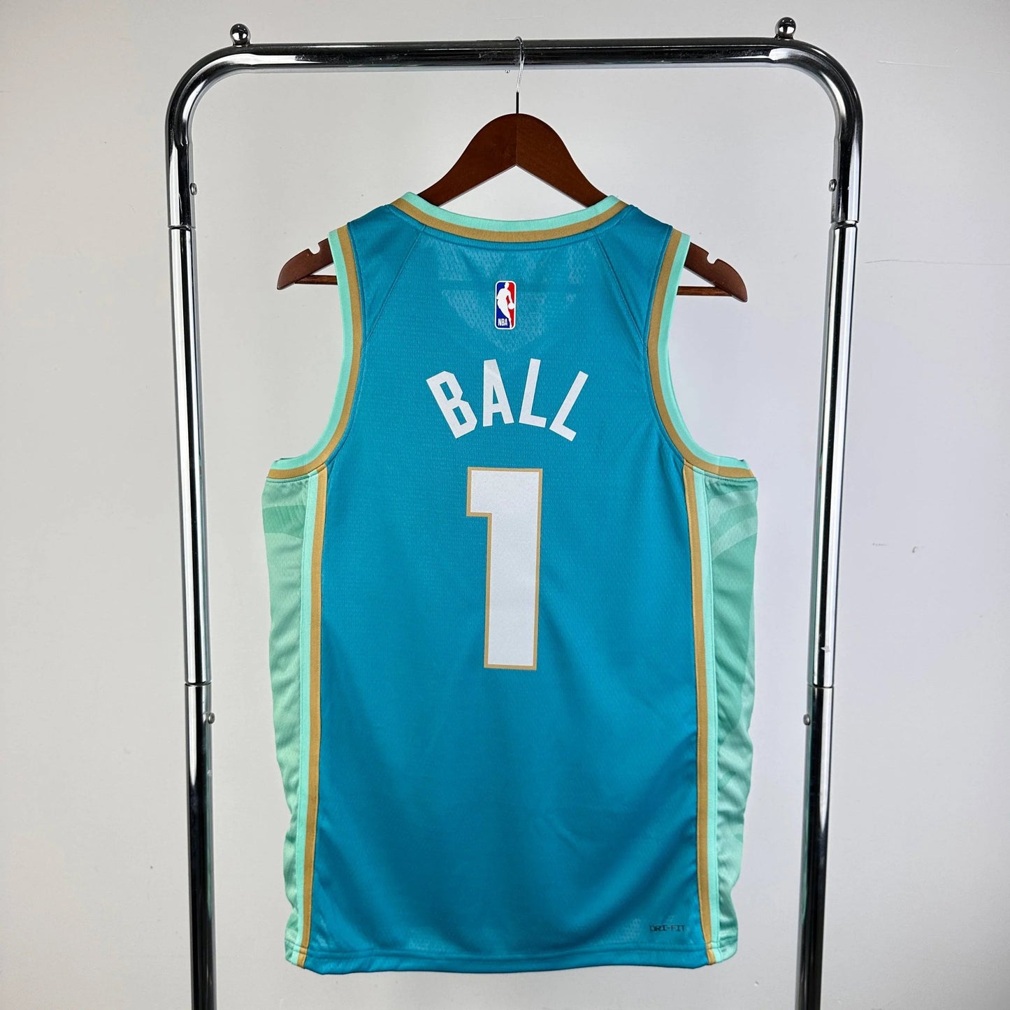 Charlotte Hornets City Edition 23/24 Jersey